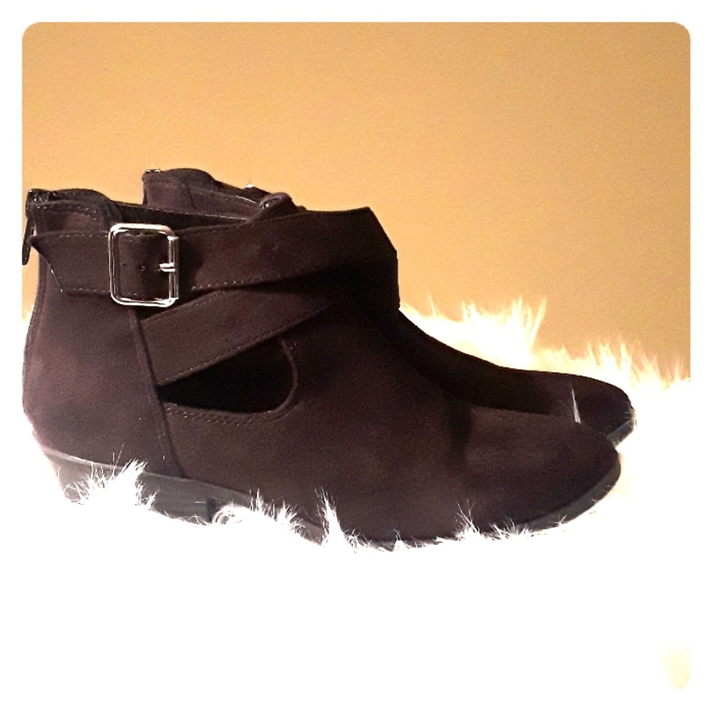 Black bootie